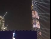 صور فريق عمل "مسبار الأمل" تزين برج خليفة.. فيديو وصور