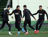 مصطفى محمد يستعد مع جالطة سراى لمواجهة ألانيا سبور بكأس تركيا..  صور