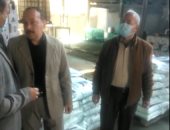 ضبط 34 طن زيت طعام وأسمدة زراعية مجهولة المصدر بالشرقية