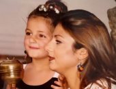 أصالة فى صورة نادرة مع طفلتها شام الذهبى .. منذ 24 عامًا