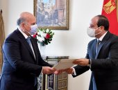 الخارجية العراقية: فؤاد حسين يسلم رسالة للرئيس السيسي من الرئيس العراقى