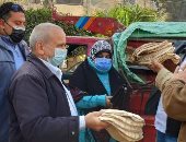 مصادرة 9000 رغيف خبز مُدعم محمل على سيارة نصف نقل قبل تهريبه بالشرقية