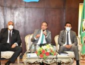 حياة كريمة بالفيوم = 10 مليارات جنيه.. المحافظ: مبادرة رئاسية هي الأقوى فى تاريخ مصر.. أحمد الأنصارى : تطوير قرى مركزى إطسا ويوسف الصديق بالخطة.. ويؤكد: غرفة عمليات مركزية لمتابعة تنفيذ الأعمال.. صور