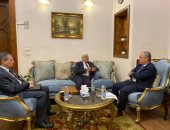 رئيس "الوطنية للصحافة" يبحث جدولة ديون المؤسسات القومية مع "هيئة التأمين الاجتماعى"