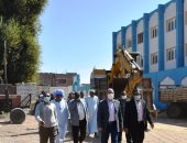 محافظة أسوان تتابع مشروعات "حياة كريمة" بقرية المنشية بتكلفة 198 مليون جنيه