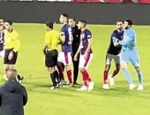 اتحاد الكرة يتراجع عن 5 قرارات فى 56 يوما.. تقليص عقوبة محمد الشناوى بعد الاعتراض على الحكم.. تأجيل مباراة الزمالك والحرس فى الكأس.. إلغاء تقنية الفار.. تخفيض رواتب الموظفين.. ومواجهة منتخب عالمى بالمئوية