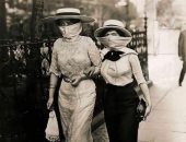 100 صورة عالمية.. نساء يخشين الأنفلونزا الإسبانية منذ 100 سنة 