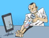 كاريكاتير اليوم.. المجتمع يتلقى لقاحات مواقع التواصل الاجتماعي