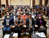 وزير الرياضة يلتقى الفائزين فى انتخابات برلمان الشباب من 4 محافظات