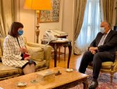 شكرى يبحث مع المنسق المقيم الجديدة للأمم المتحدة بالقاهرة التنسيق والتعاون