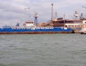 خلو شاطئ بورسعيد من الأهالى وانتظام لحركة الملاحة رغم الطقس السيئ..فيديو