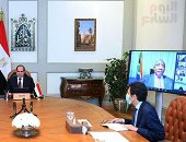 الرئيس السيسى يشارك فى اجتماع هيئة مكتب قمة الاتحاد الأفريقى بحضور ماكرون عبر الفيديو كونفرانس.. ويطالب بحصول دول القارة السمراء على لقاحات كورونا بشكل منصف وعادل.. ويؤكد: مصر لن تدخر جهدا في مساندة أشقائها