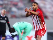 كوكا يشارك في فوز أولمبياكوس المثير على إيندهوفن 4-2 فى الدوري الأوروبي