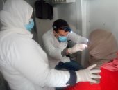 الكشف على 1455 مريضا خلال قافلة طبية متعددة التخصصات بقرية سنطيس فى دمنهور