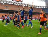 ميلان ضد الإنتر.. أرقام مثيرة من انتصار النيراتزورى بثلاثية