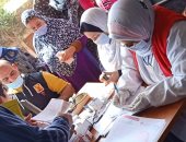 توقيع الكشف الطبى بالمجان على 600 مواطن بقرية كفر حشاد بالغربية