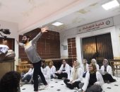 طلاب الدفعة 20 بطب بنى سويف يحتفلون بتخرجهم بإنتاج فيديو كليب من تأليفهم.. صور