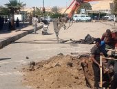 محافظ أسوان: بدء مشروع تجديد شبكات الصرف بطريق الكورنيش والشوارع الداخلية