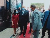 محافظ القاهرة يشيد بدور العاملين بالنظافة: "جزء رئيسى فى أى تطوير".. صور