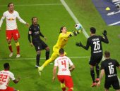 لايبزيج يخطف فوزا مثيرا من بوروسيا مونشنجلادباخ فى الدوري الألماني.. فيديو