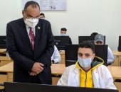 رئيس جامعة بنى سويف التكنولوجية يتفقد امتحانات الفصل الدراسى الأول