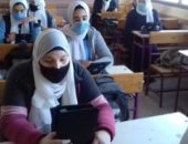 طلاب الصف الثانى الثانوى فى 12 محافظة يؤدون امتحان اللغة العربية
