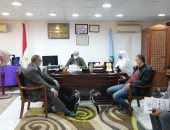 لجنة من وزارة التنمية المحلية لمتابعة المشروعات بمدينة سفاجا.. صور