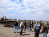 مستشار رئيس الوزراء يتابع مشروعات "حياة كريمة" بمركز الشهداء فى المنوفية .. صور