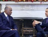 أوباما وبيل كلينتون وهيلارى ينعون ناشط الحقوق المدنية الأمريكى فيرنون جوردن