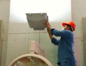 رئاسة الحرمين تدفع بـ300 مهندس وفنى لصيانة كهرباء المسجد الحرام.. صور