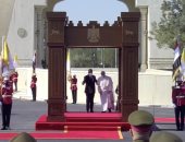 البابا فرنسيس يصل قصر بغداد ويلتقى الرئيس برهم صالح.. صور