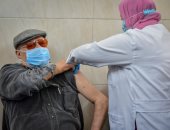 الصحة: تطعيم 1141 مواطنا من الفئات المستحقة بلقاح كورونا فى اليوم الأول.. صور