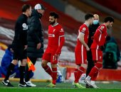 المجاملات تضرب ليفربول في مقتل.. كلوب فى قفص الاتهام بعد استبدال محمد صلاح مبكرا أمام تشيلسي.. الصحف الإنجليزية: الفرعون يسأل الرحيل عن قلعة الريدز.. وريال مدريد وبرشلونة يتأهبان لخطف "مو"