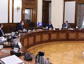 رئيس الوزراء للجنة الشئون الاقتصادية بالبرلمان: الحكومة استغلت فرصة التجهيز للانتقال للعاصمة الإدارية الجديدة للإسراع بإجراء هيكلة الوزارات والجهات الحكومية..وحريصون على التنسيق مع المجلس لخدمة الوطن والمواطنين