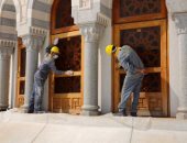 رئاسة شئون الحرمين تكلف 20 مهندسا وفنيا للإشراف على صيانة أبواب المسجد الحرام
