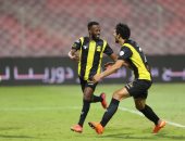الاتحاد يخطف الشباب فى الوقت القاتل بالدورى السعودي بمشاركة حجازى.. فيديو