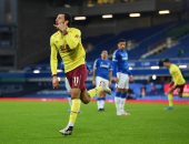 إيفرتون يسقط على ملعبه بثنائية أمام بيرنلي في الدوري الإنجليزي.. فيديو