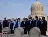 أخبار مصر.. رئيس الوزراء على بساط المحبة مع سكان المعز والغورى والخيامية