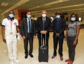 سفير مصر في الكونغو يستقبل بعثة الأهلي في المطار