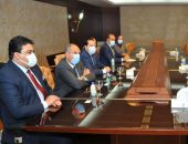المصرية للاتصالات تبحث التعاون مع "الاتصالات الدولية الليبية" 