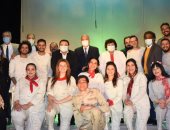 وزيرة الثقافة ومحافظ قنا يطلقان عروض مسرح المواجهة والتجوال بالمحافظة