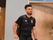 كواليس غرفة الملابس.. صلاح محسن يدخل فى مشادة مع لاسارتى بعد استبعاده من مباراة ودية