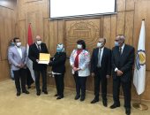 وزيرة الثقافة تشارك محافظ قنا فى الاحتفال بيوم المرأة المصرية