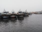 تقلبات جوية وتأثر حركة الصيد فى عزبة البرج بدمياط بسبب الطقس السيئ.. فيديو