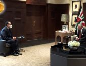 العاهل الأردنى يستقبل رئيس الوزراء.. ويؤكد: نعتز بالعلاقات الفريدة بين البليدن وندعم كل مقترحات التعاون بما يخدم مصالح الشعبين الشقيقين.. ومدبولى ينقل تحيات الرئيس السيسى للملك عبد الله الثانى.. فيديو