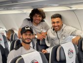 طائرة المنتخب تقلع إلى كينيا بمعنويات مرتفعة فى السماء.. البدرى يحتفظ بالقوة الضاربة ويرفض استبعاد أيمن أشرف.. سلبية مسحة الننى وتريزيجيه قبل السفر.. دويتو صلاح وأفشة يثير التفاؤل و"مصحف" الفرعون يلفت الأنظار