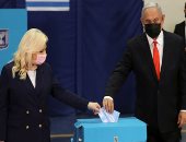 تزوير فى انتخابات الكنيست.. صحف إسرائيلية: رصد 31 مخالفة أبرزها التصويت بهوية متوفي.. حزب "الأمل الجديد" يتقدم بشكوى للجنة الانتخابات المركزية.. ووزير الدفاع الإسرائيلي: فوز نتنياهو يعني الإفلات من تهم الفساد