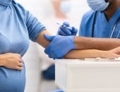 دراسة أمريكية: الحوامل الحاصلات على لقاح كورونا ينقلن الأجسام المضادة لأطفالهن