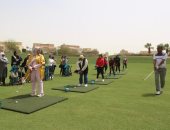 نادي "جولف مدينتي" ينظم يومًا مميزًا لتعليم السيدات رياضة الجولف.. صور