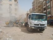 محافظة الجيزة ترفع مخلفات متراكمة بحدائق الأهرام وتواصل حملاتها على التوك توك